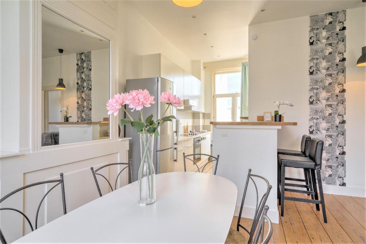 The Capital Street Triplex Apartment *
