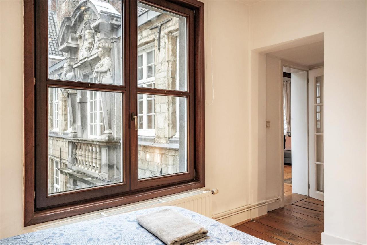 The Capital Street Triplex Apartment