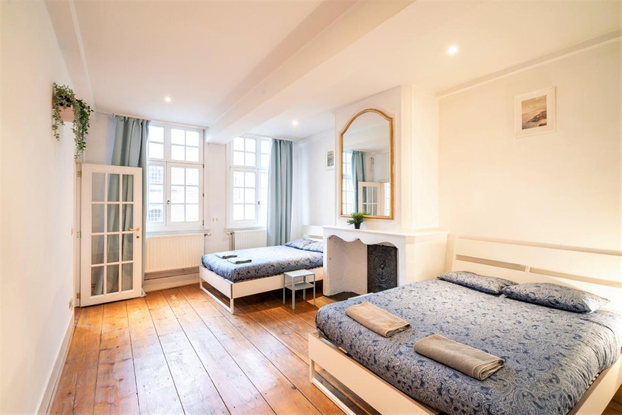 The Capital Street Triplex Apartment *